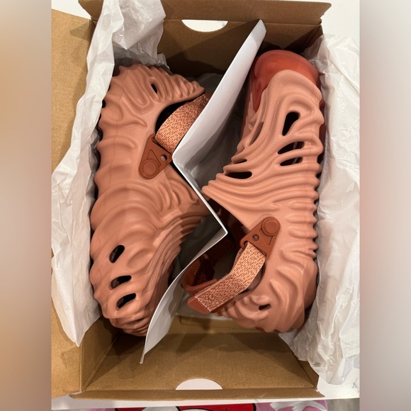 CROCS salehebembury xthepollexclog Pale Blush Size W8/M6 - Picture 7 of 9